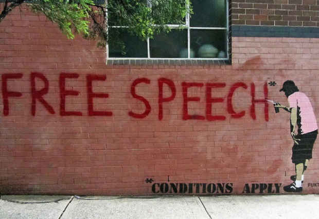 graffiti that says free speech