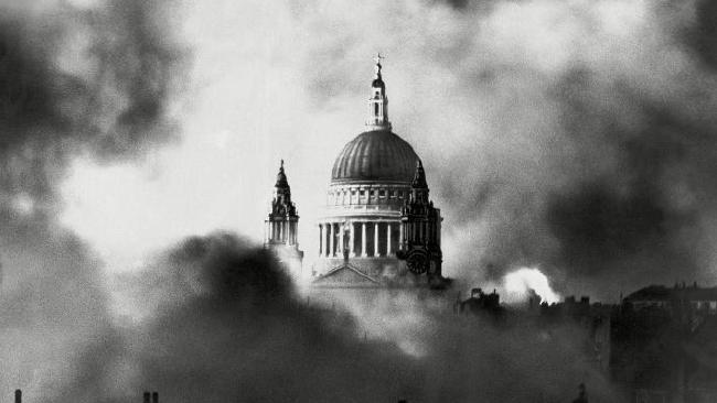 photo of London during the Blitz.