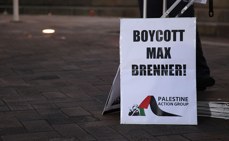 a boycott max brenner sign