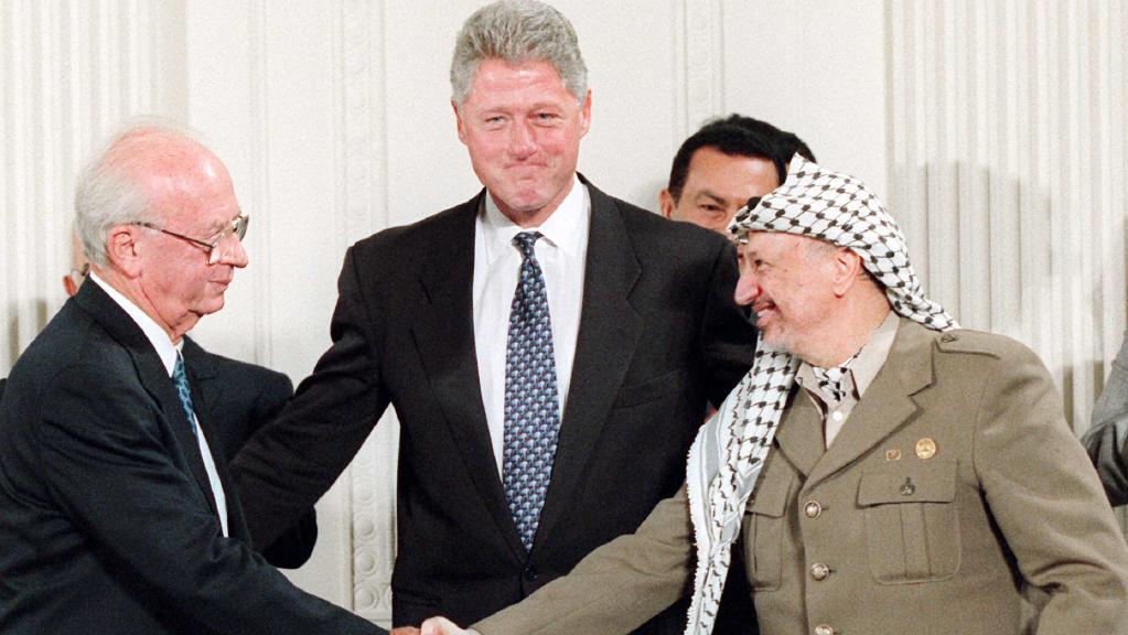 the handshake photo- rabin, arafat and clinton