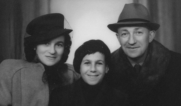 photo portrait of the family