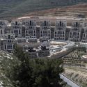 US reverses policy stance to support Jewish West Bank settlements