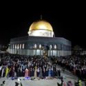 Hundreds hurt in Jerusalem clashes between Israelis, Palestinians